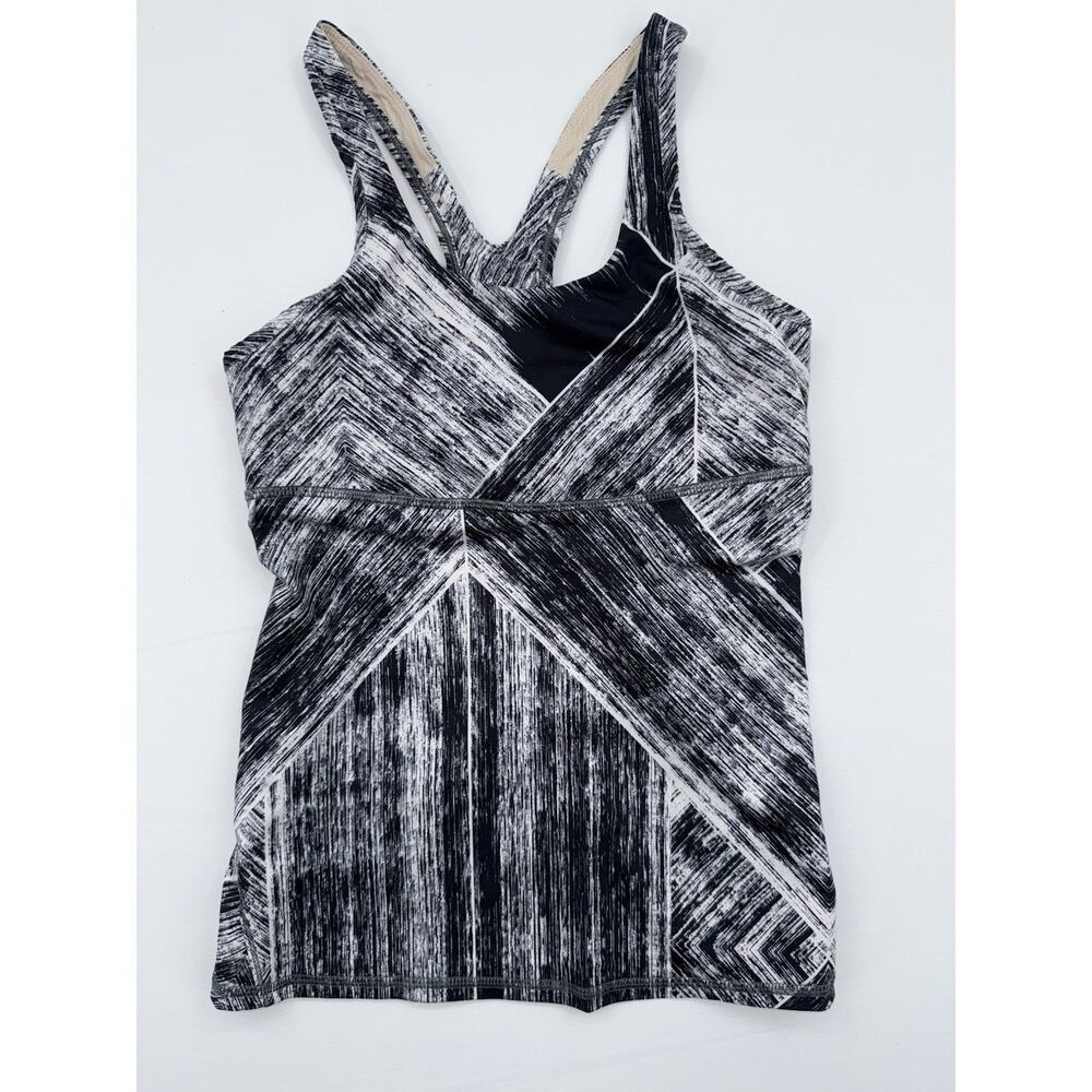 Lululemon Women’s Tank Top Black White Stripes Size 6 With Built-In Bra
